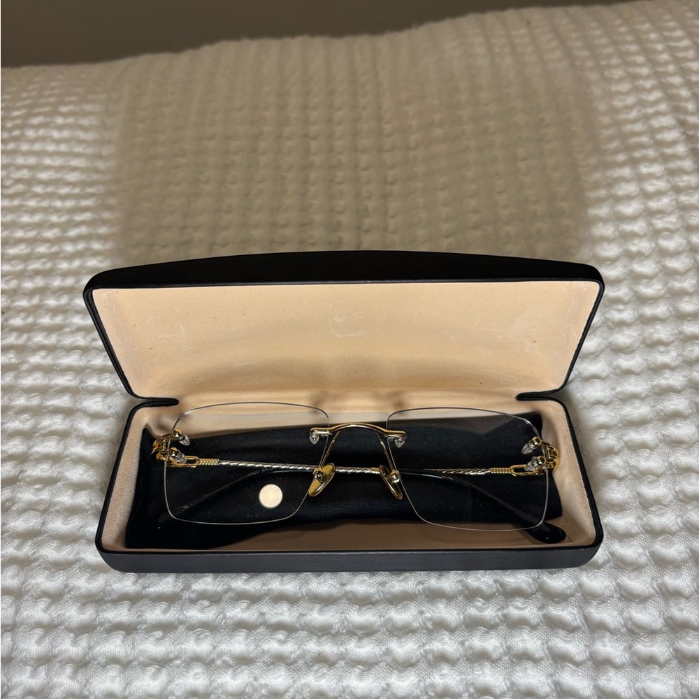 Sophisticated Black and Gold Men's Glasses